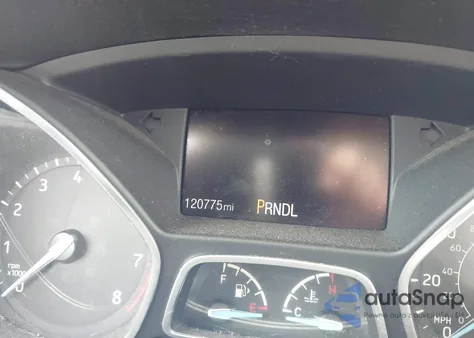 2017 Ford Focus Se z USA, uszkodzony, nr VIN 1FADP3F26HL251371